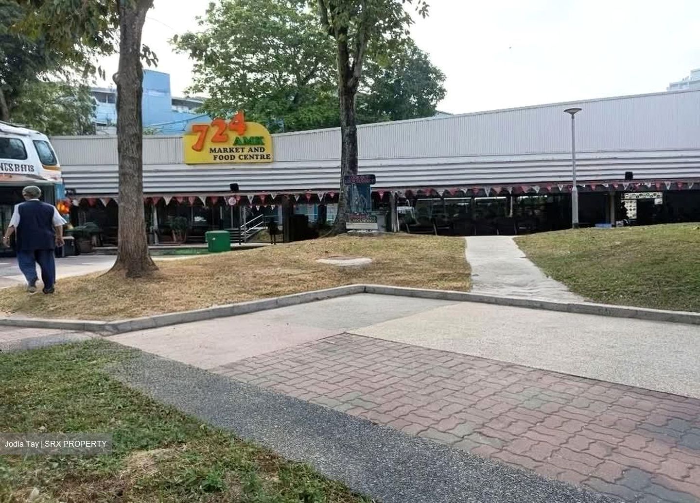 Ang Mo Kio Avenue 6 (D20), Retail #608328251